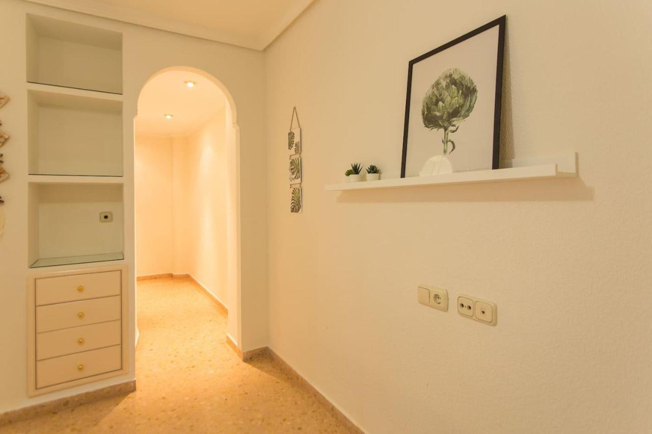 Nice Apartment Close To Mercado Central Alicante Zewnętrze zdjęcie