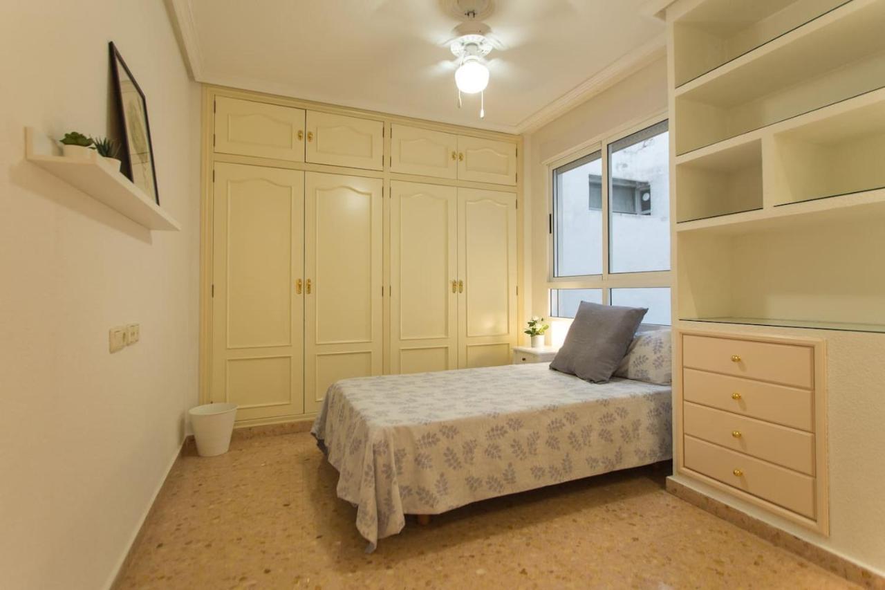 Nice Apartment Close To Mercado Central Alicante Zewnętrze zdjęcie